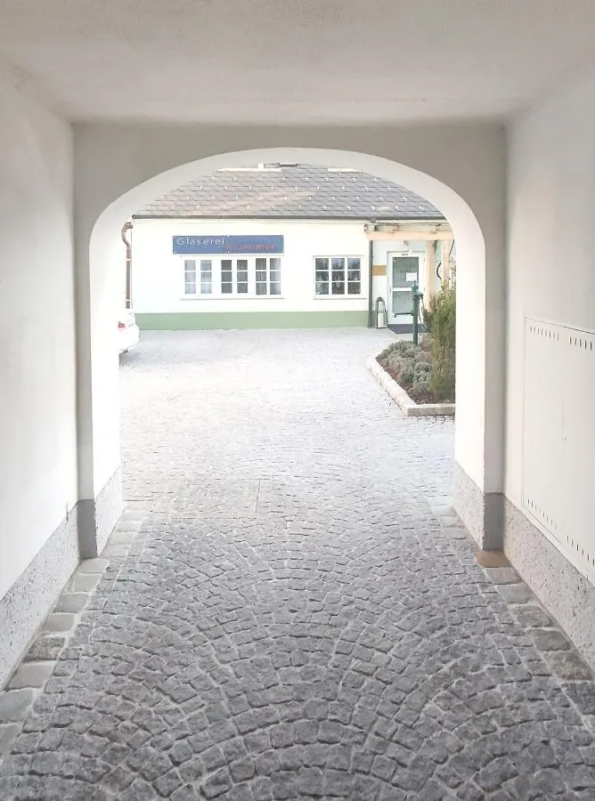 Gemuetliche Zweiraumwohnung In Ruhelage فيينا 0*,  النمسا
