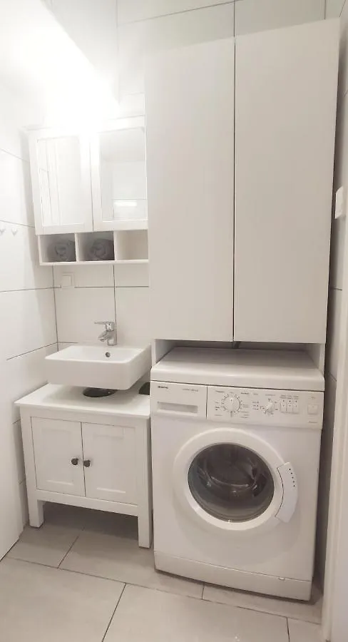 Gemuetliche Zweiraumwohnung In Ruhelage Wiedeń Apartament